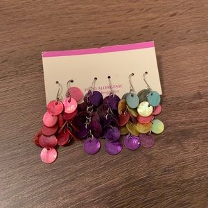 Hypo allergenic dangle earrings